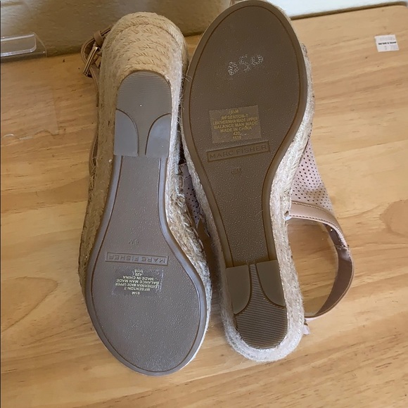 Marc Fisher Wedges - Picture 5 of 7